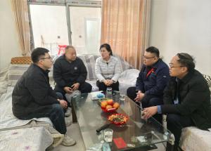 暖心訪一線 聚力啟新程 | 半導體材料板塊開展春節(jié)前走訪慰問一線職工活動